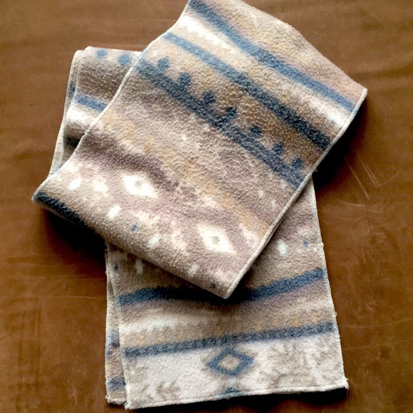 Cozy Men's Flannel Scarf - Soft, Warm & Plush! - Picture 5 of 5